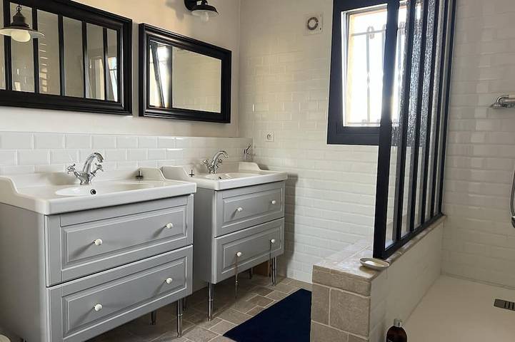 Location de vacances pour 10 personnes, avec jardin et terrasse à Paulhan (Hérault) - 4