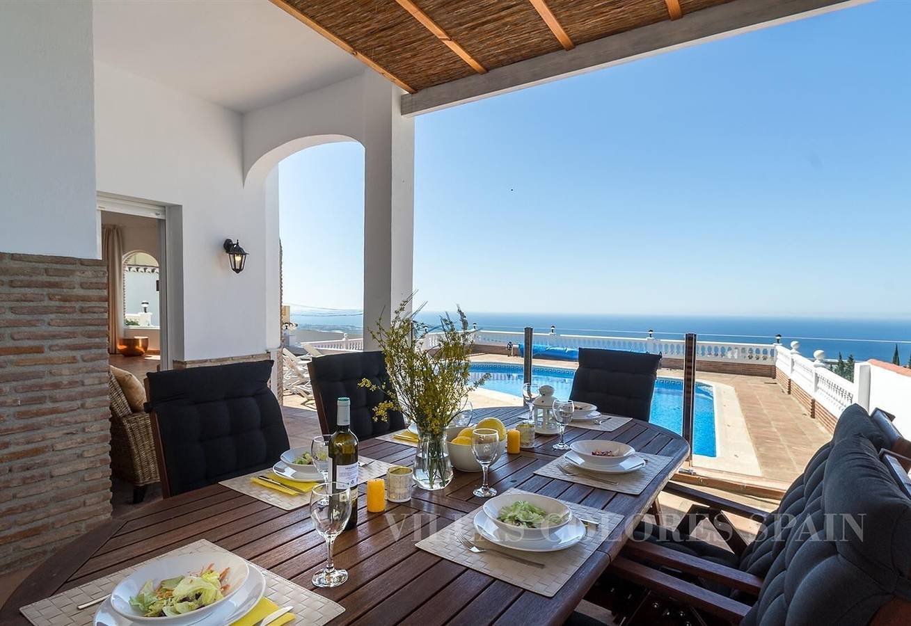 Villa 'Amani' con vistas al mar, Wi-Fi y aire acondicionado in Monte de los Almendros, Salobreña