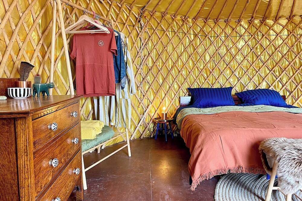 Co-Living at Casa Cocolores in Villaverde, La Oliva