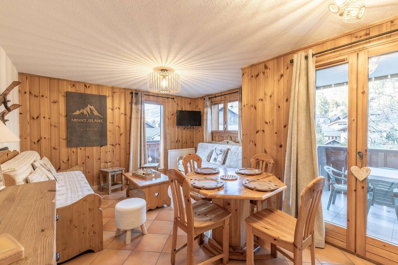 Appartement entier, Appartement « Cosy Centre Samoëns » avec vue montagne, balcon et proche des pistes in Samoëns, Région de Bonneville