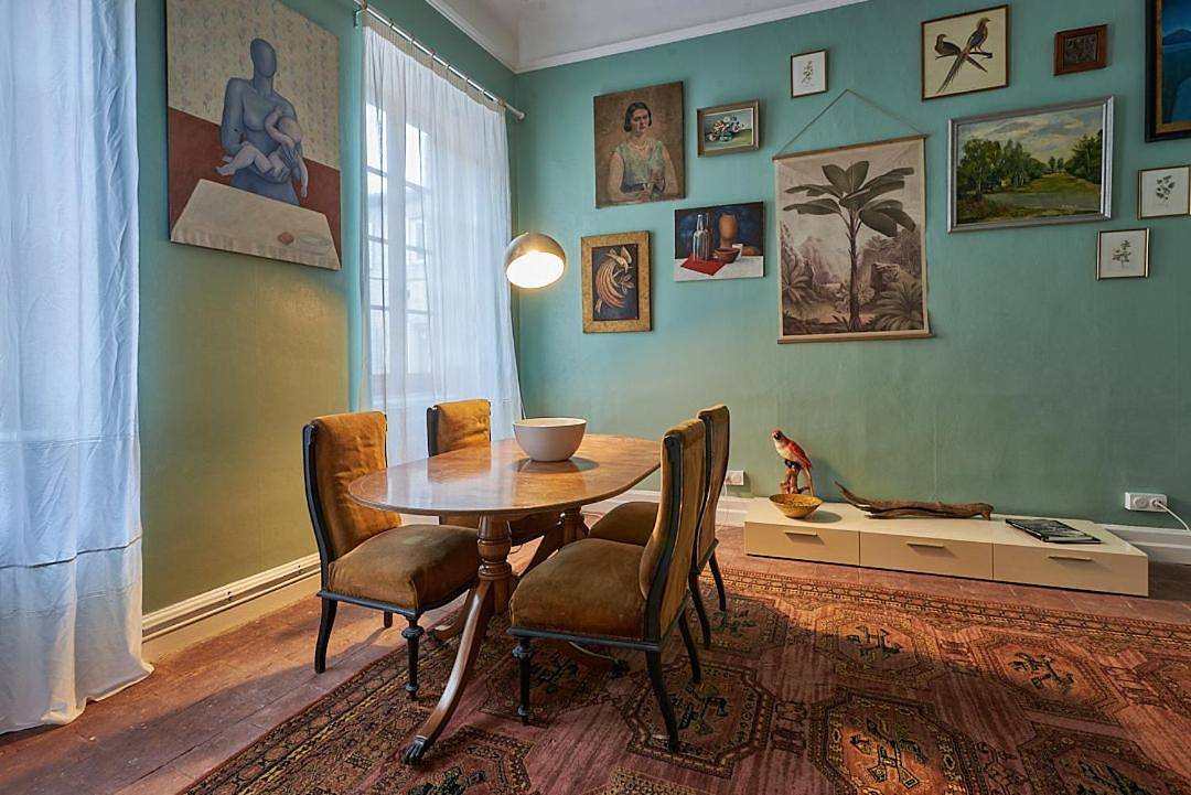 Appartement entier, Two-Bedroom Apartment in Quillan, Parc naturel régional Corbières-Fenouillèdes
