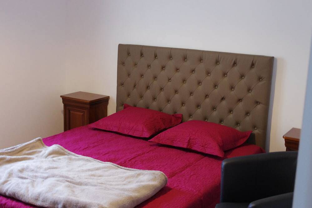 Gites Zwischen Dinan -Dinard - Saint-Malo (2 bis 12 Personen) in Taden, Dinan und Umgebung