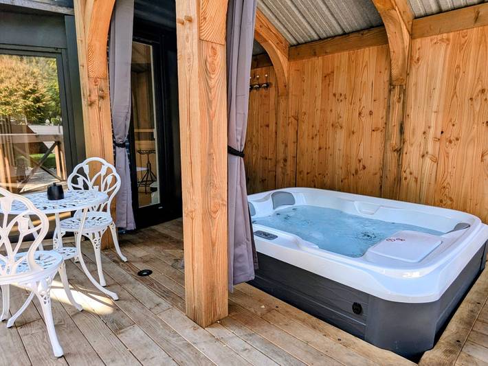 Gîte pour 2 personnes, avec jacuzzi ainsi que terrasse et jardin dans vallée de l'Ouche - 3