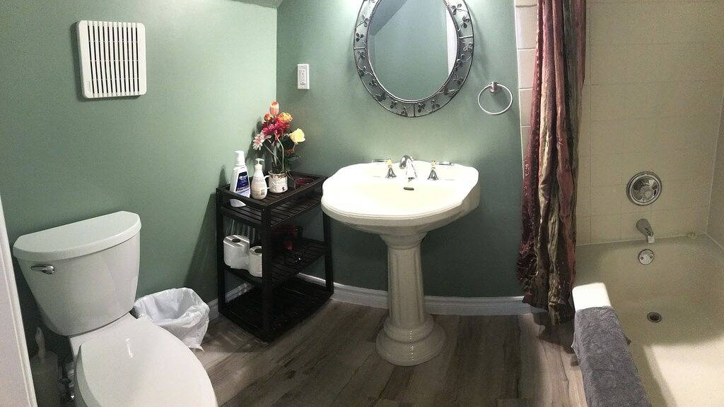 Niagarafälle . Kanada. Berufung nach Hause in Niagara Falls, Niagara Fälle