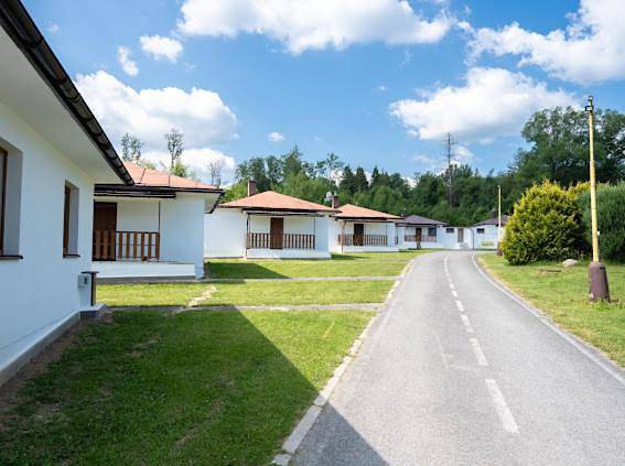 Domek letniskowy dla 6 osób, z jacuzzi i basen oraz ogród w Słowacja
