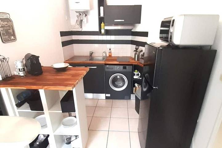 Appartement entier, Studio moderne, centre-ville, au calme et sécurisé in La Possession, Île de la Réunion