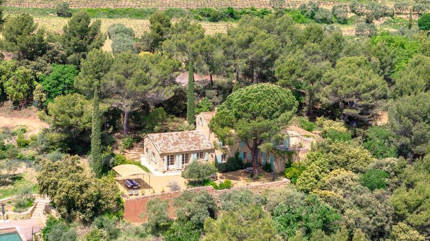 Location de vacances pour 10 personnes, avec jardin ainsi que vue et piscine à Suzette - 2