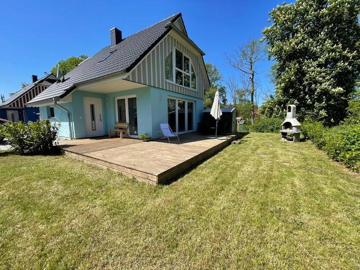 Ferienhaus für 4 Personen, mit Terrasse und Garten sowie Sauna und Seeblick in Klausdorf