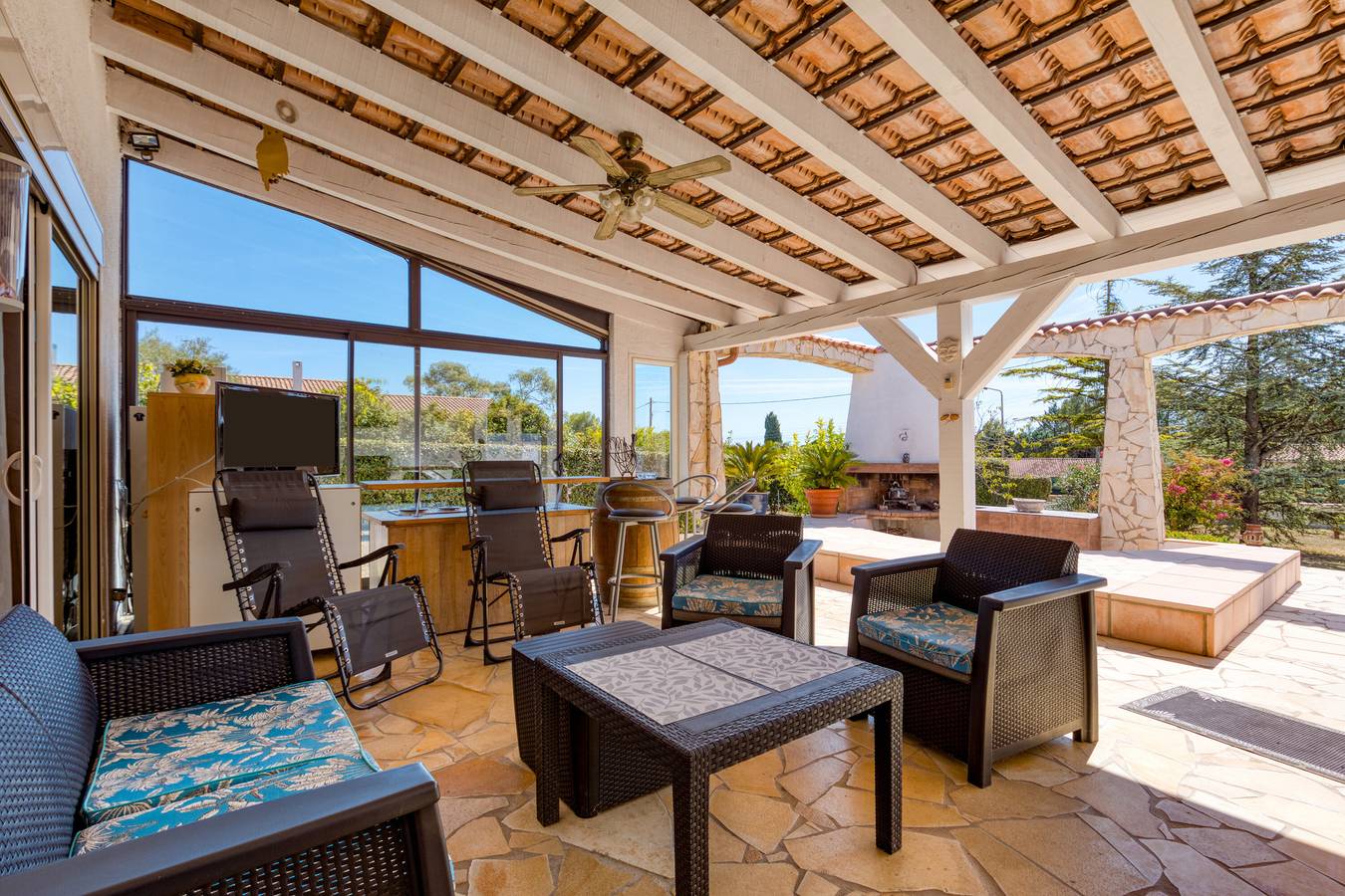 Chambre d'hôtes 'Chez Gaston' avec piscine privée, Wi-Fi et climatisation in Saint-Drézéry, Région de Montpellier