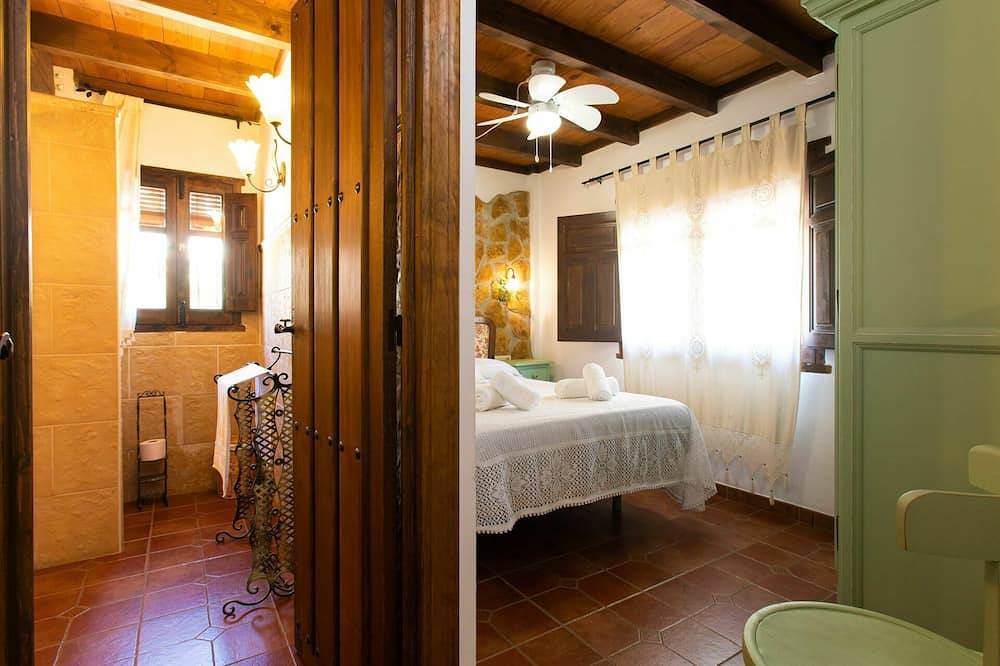 Maravillosa casa de vacaciones privada con Wifi, piscina privada, A/C, Tv y mascotas permitida in Nigüelas, Cordillera Penibética