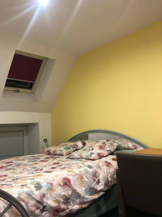 Chambre meublée ferme D’Herlaimont in Chapelle-lez-Herlaimont, Hainaut
