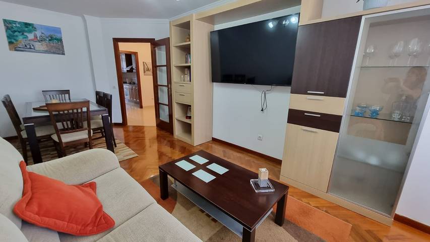 Apartamento vacacional entero, Apartamento de vacaciones para 6 personas in Vilagarcía, Villagarcía de Arosa