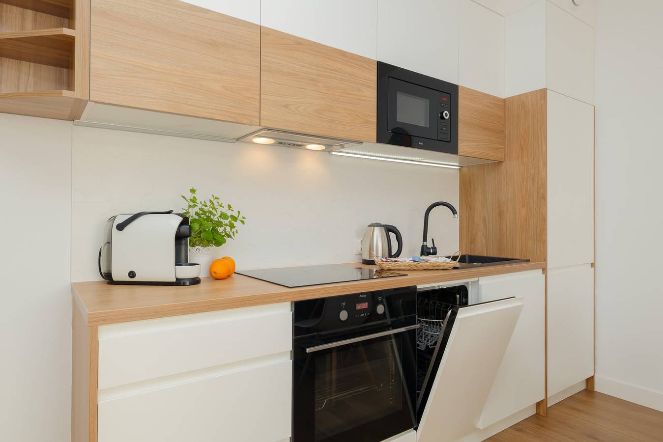Cały apartament, Apartament wakacyjny dla 6 osób z balkon/ taras in Sarbinowo, Powiat koszaliński