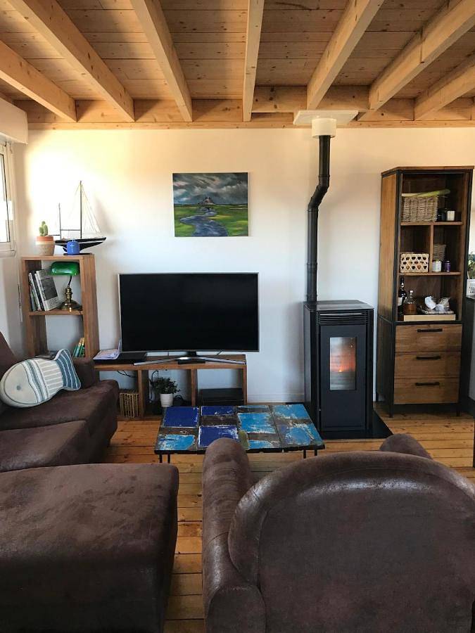 Two-Bedroom House in Saint-Pair-sur-Mer, Côte de la Déroute