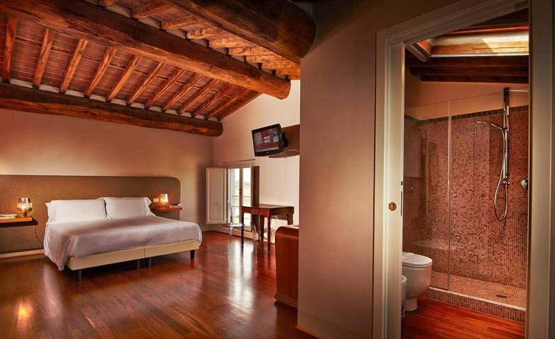 B&b voor 10 personen, with Terras and Tuin as well as Uitzicht in San Giuliano Terme