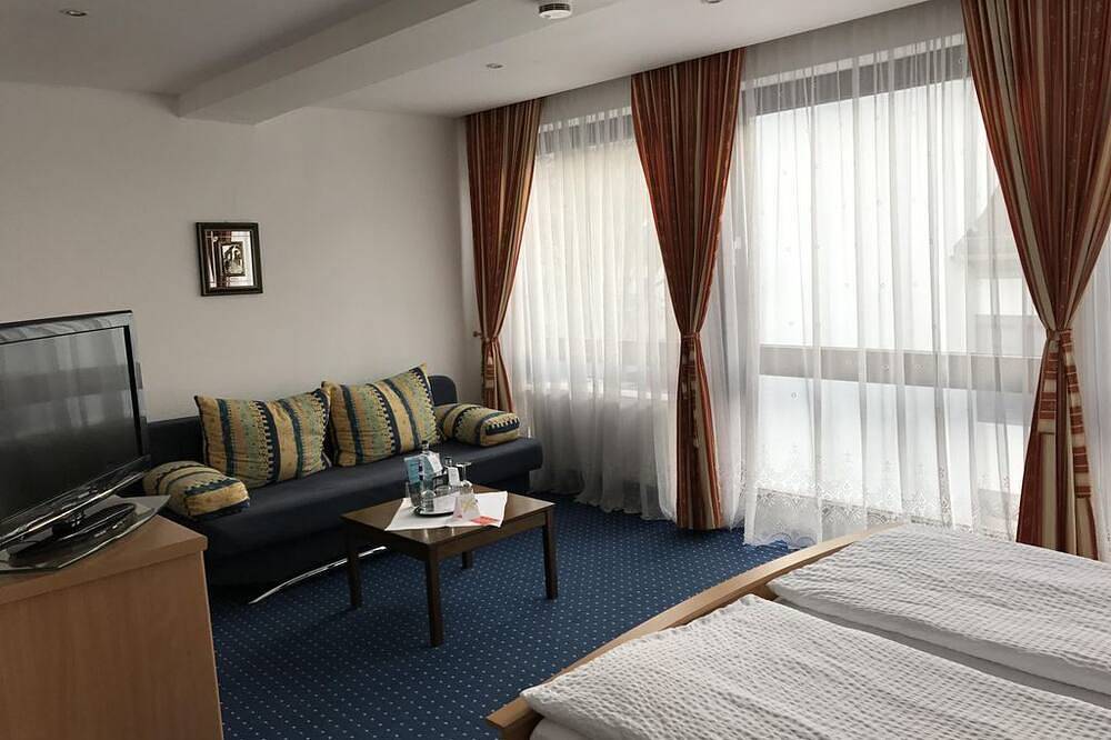 Tweepersoonskamer met 2 aparte bedden, douche / Wc, pension - Hotel Rheinlust in Boppard, Mittelrhein