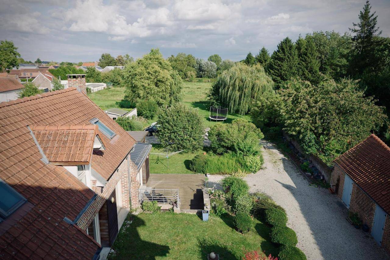 Double Room with Private Bathroom in Arleux, Département Nord