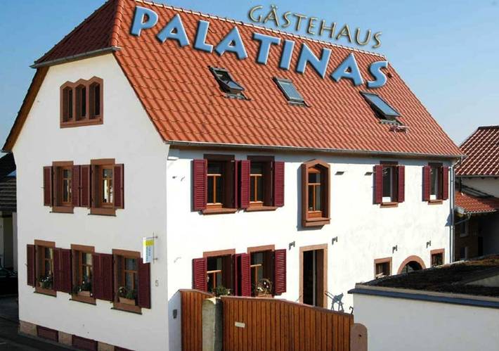 Maison d’hôte pour 12 personnes, avec Terrasse ainsi que Jardin et Vue dans Landau in der Pfalz