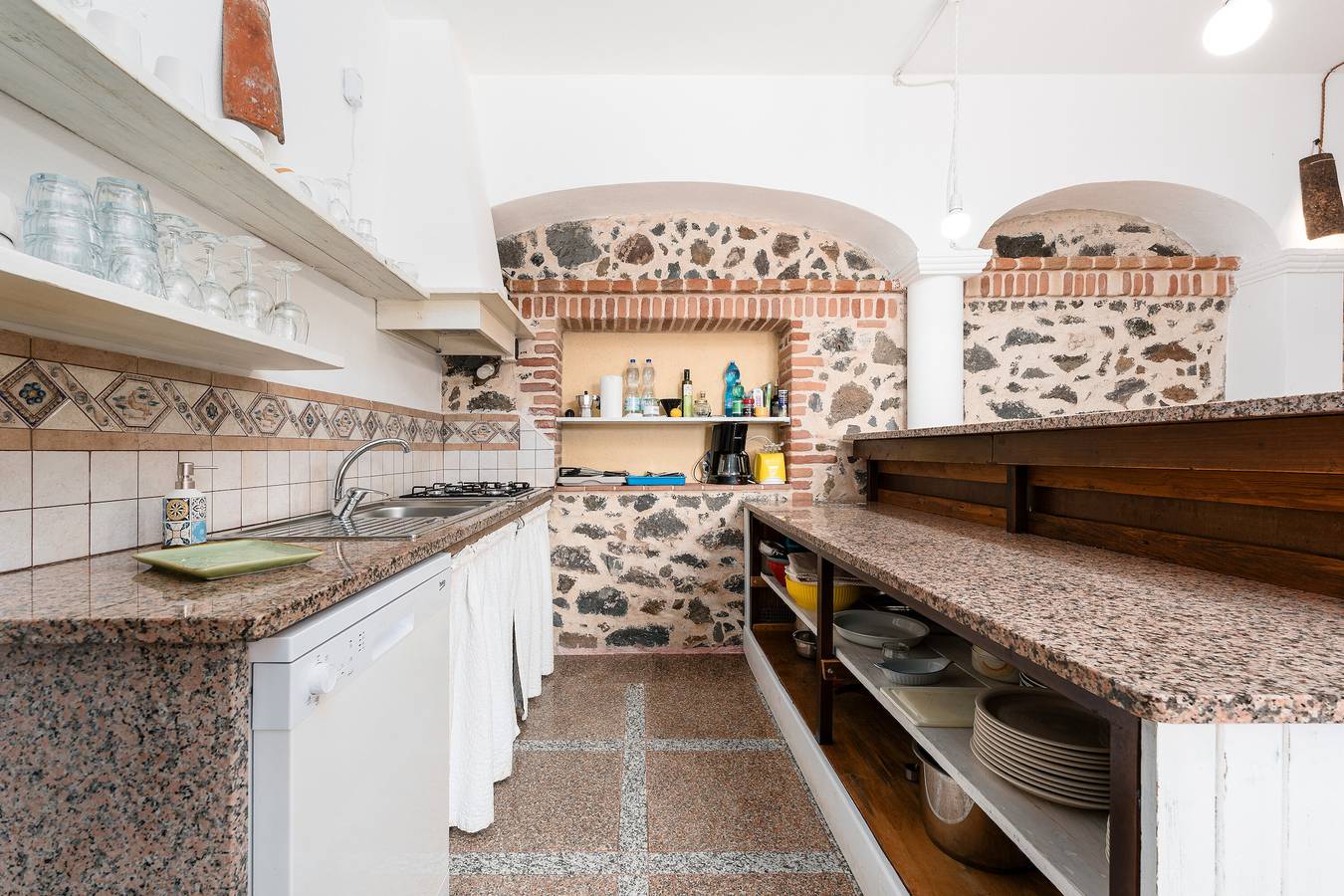 Villa 'Pedduzza' with Sea View, Private Terrace and Wi-Fi in Orosei, Gulf of Orosei
