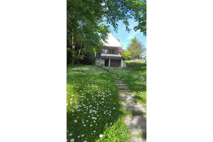 Gîte pour 4 personnes, avec jardin à La Genevraye