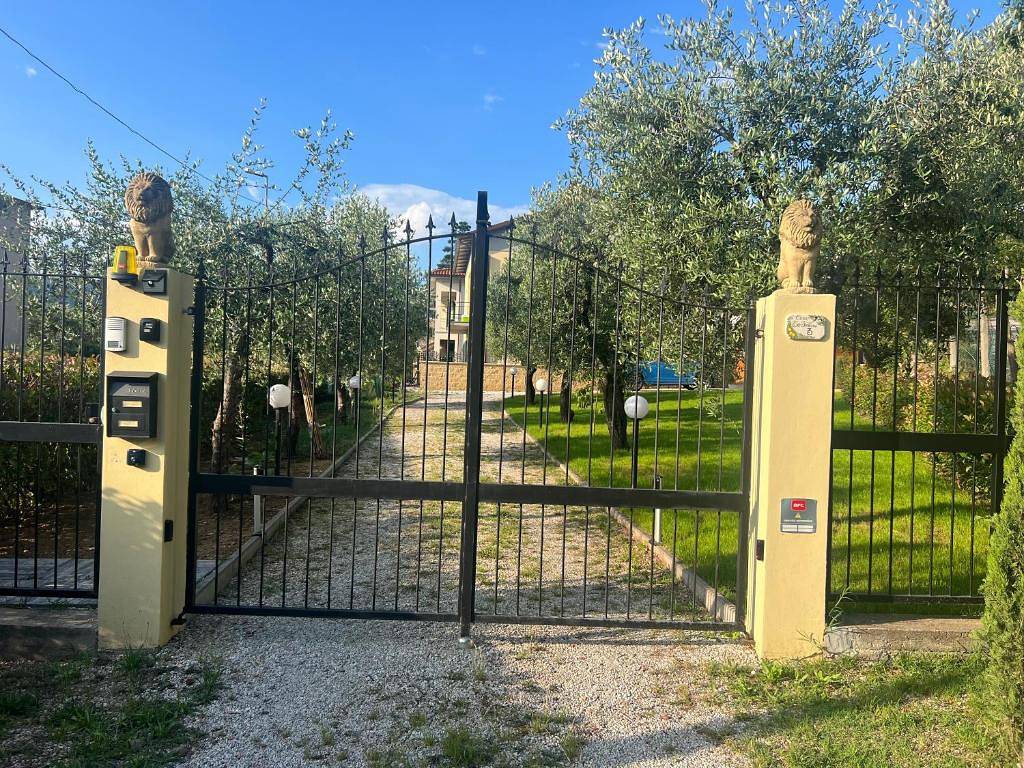 Ganze Ferienwohnung, Ferienwohnung für 4 Personen mit Garten in Monsummano Terme, Pistoia Provinz