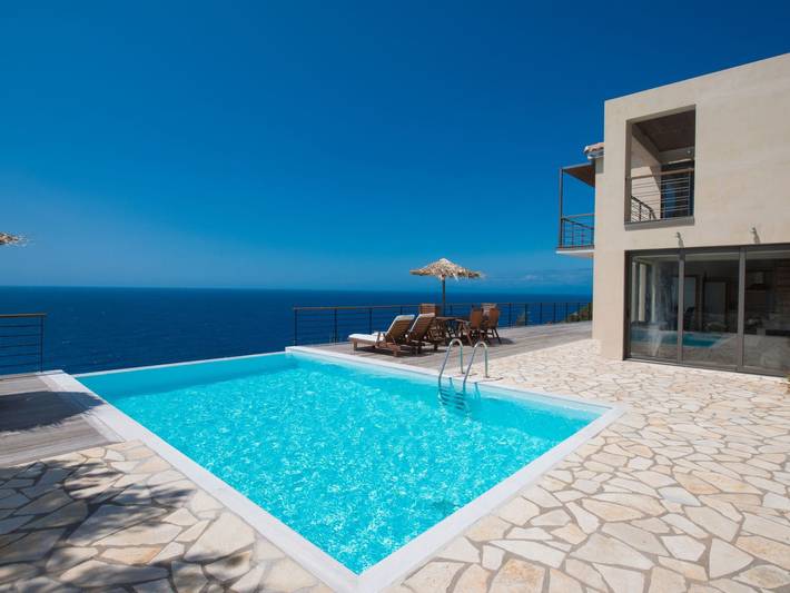 Ferienhaus für 6 Personen, mit Pool und Garten