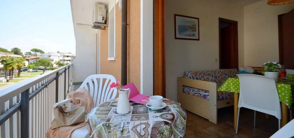 Ferienwohnung für 3 Personen, mit Balkon/Terrasse in Bibione Pineda - 2
