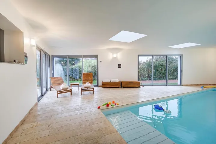 Villa für 11 Personen, mit Garten und Pool - 1