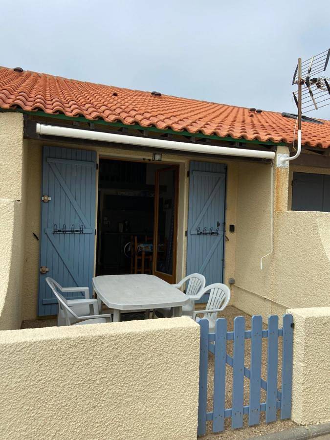 Location de vacances pour 4 personnes, avec vue et terrasse dans Leucate naturiste - 2