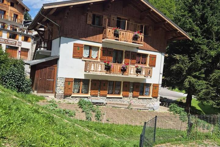 Location de vacances pour 6 personnes, avec balcon à La Giettaz