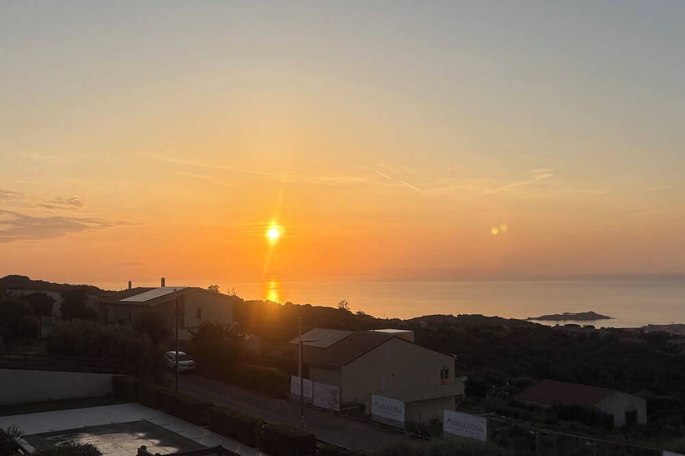 Appartamento intero, Beautiful apartment with magnificent sea view in Trinità d'Agultu e Vignola (Borgo), Trinità d'Agultu e Vignola