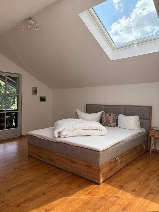 Ferienwohnung für 4 Personen, mit Balkon und Sauna sowie Ausblick am Hintersee