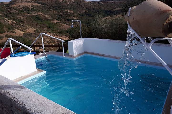 Agriturismo per 2 persone, con giardino e balcone, con animali domestici in Provincia di Sassari