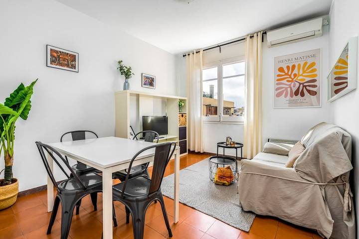 Apartamento entero, Apartamento de vacaciones para 5 personas in Centro Barcelona, Barcelona