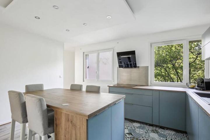 Gîte pour 5 personnes, avec Balcon dans Vélodrome national de Saint Quentin en Yvelines - 4