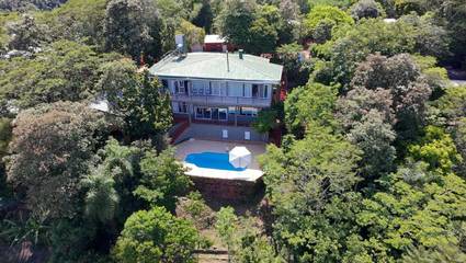 Location de vacances pour 10 personnes, avec balcon ainsi que piscine et vue, adapté aux familles à Puerto Iguazú