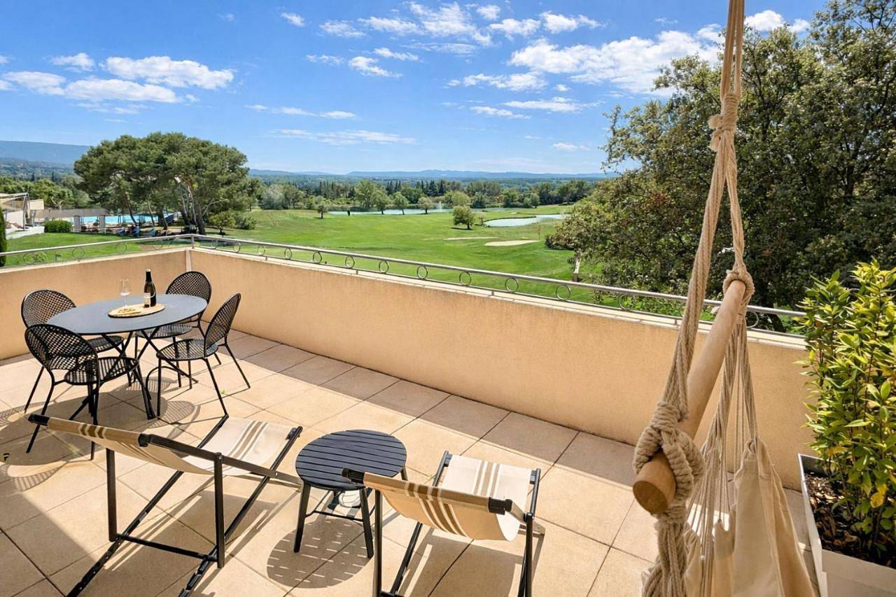 Appartement entier, Appartement Terrasse avec Vue exceptionnelle Golf in Saumane-de-Vaucluse, Vaucluse