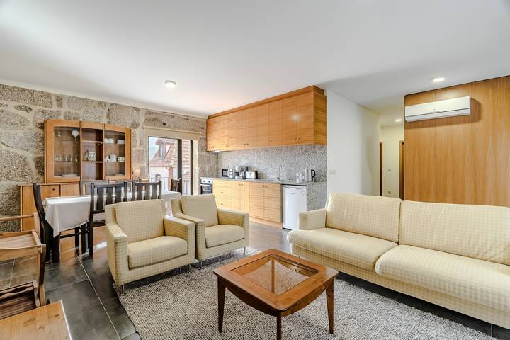 Location de vacances pour 6 personnes, avec balcon dans Amares