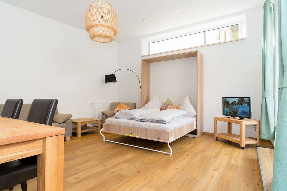 Ganze Wohnung, Design-Apartment \"Fünfknopfturm\" - Im Herzen der Altstadt Kaufbeurens in Kaufbeuren, Bayerisch Schwaben