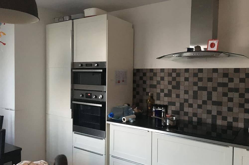 Entire apartment, Sunny 4 room apartment with a beautiful view - Saint Germain in Saint-Germain-en-Laye, Yvelines
