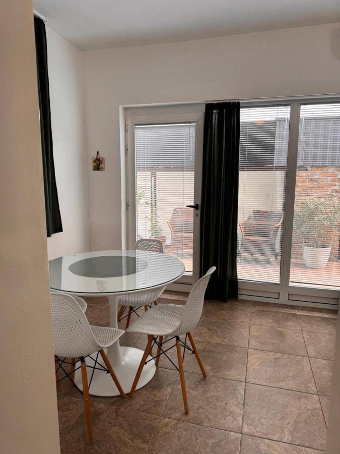 Appartement de vacances pour 4 personnes, avec vue et jardin