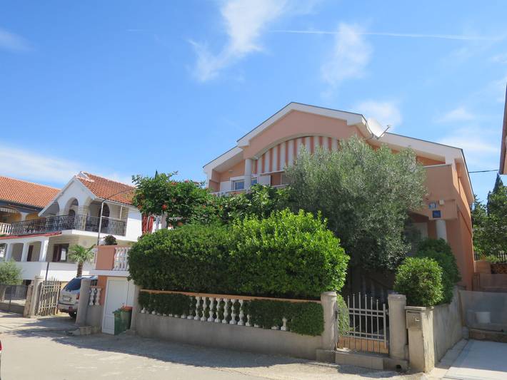 Ferienwohnung für 6 Personen, mit Balkon und Garten