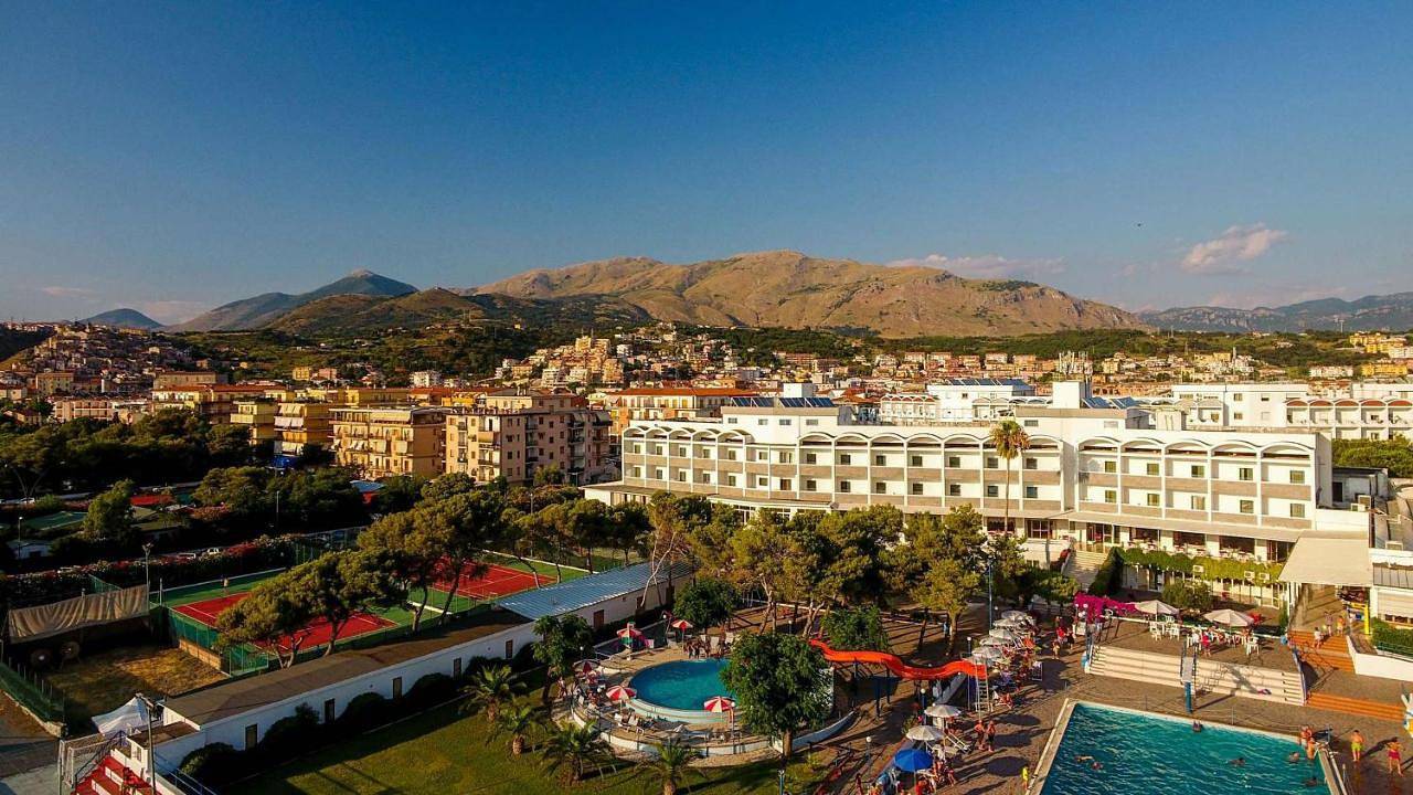 Hotel Santa Caterina Village Club in Scalea, Costa Tirrenica Calabria