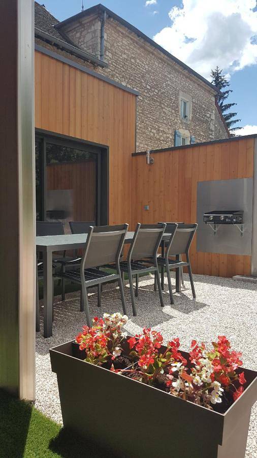 Chambre d’hôte pour 8 personnes avec jardin in Givry, Région de Chalon-sur-Saône