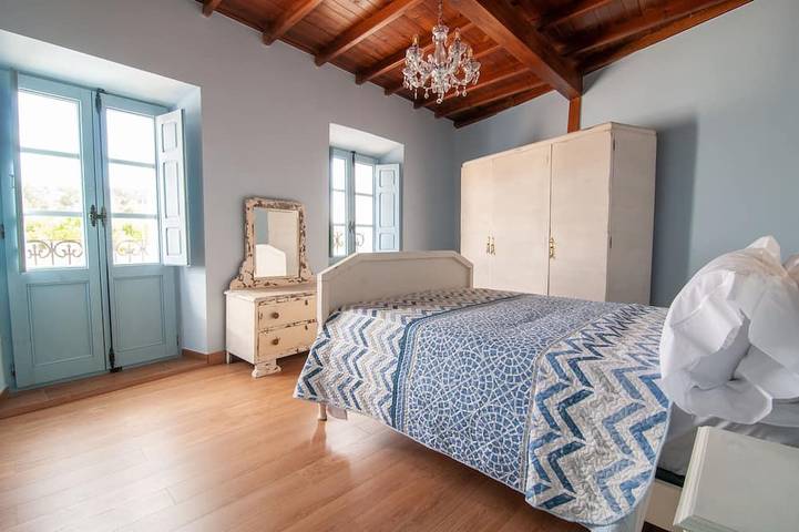 Holiday home for 12 people, with balcony, with pets - 1