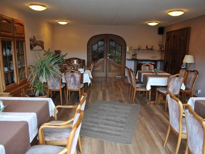 Hotel für 3 Personen, mit Terrasse und Sauna sowie Garten, mit Haustier in Hellenthal - 3