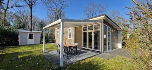 Bungalow für 4 Personen, mit Terrasse und Garten in Drenthe
