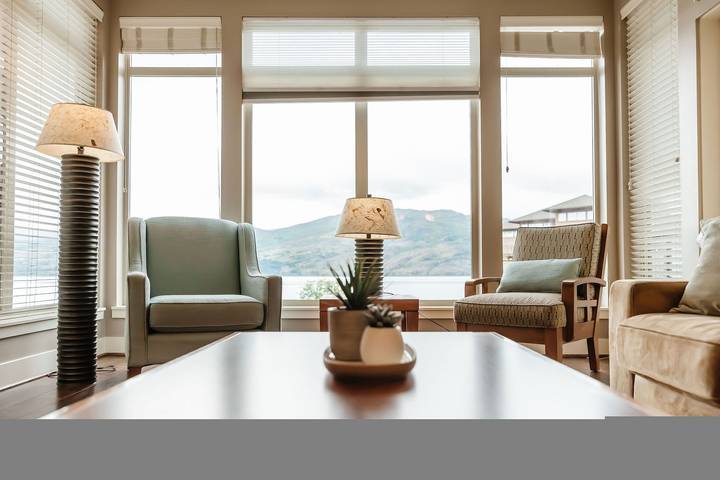 Vacation rental for 6 people, with terrace and pool in West Kelowna