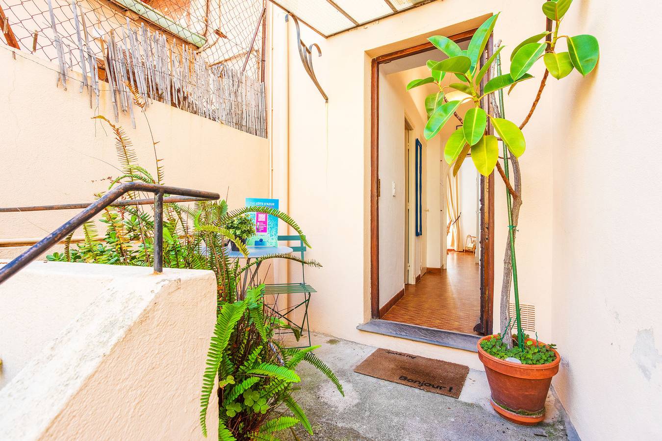 Entire apartment, Maioun Villefranche Ap4121 by Riviera Holiday Home in Villefranche-sur-Mer, Nice region