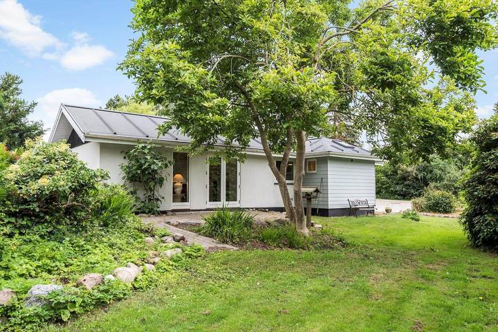 Ferieudlejning for 6 personer, med terrasse i Præstø